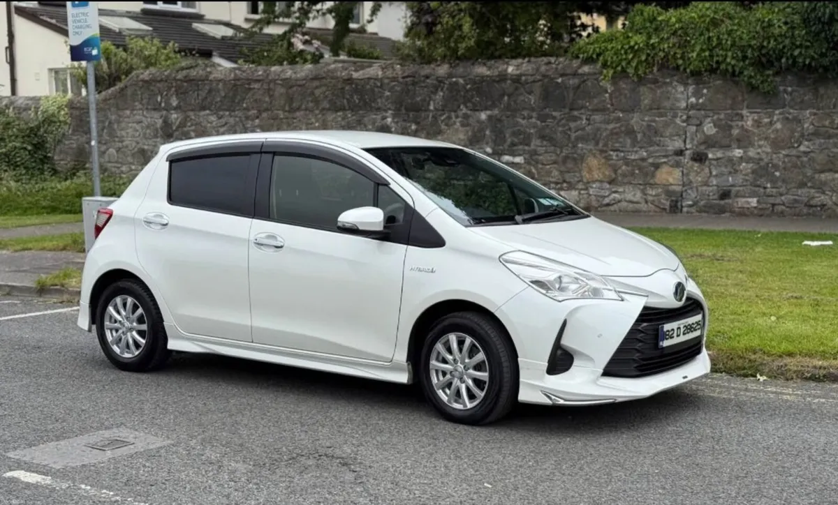 🚗 Toyota Vitz Hybrid 1.5 – Super Clean | Long NCT - Image 2