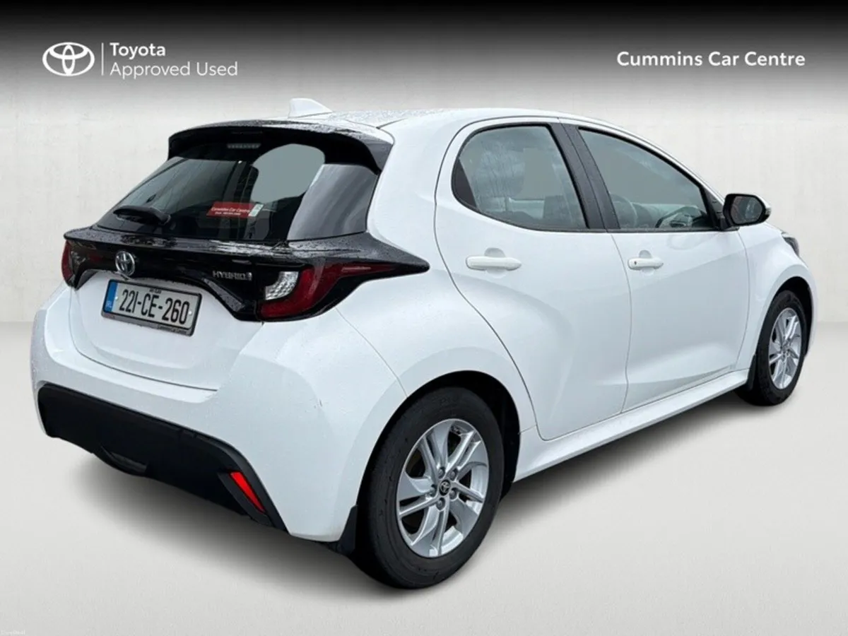 Toyota Yaris HYBRID LUNA 4DR AUTO - Image 2
