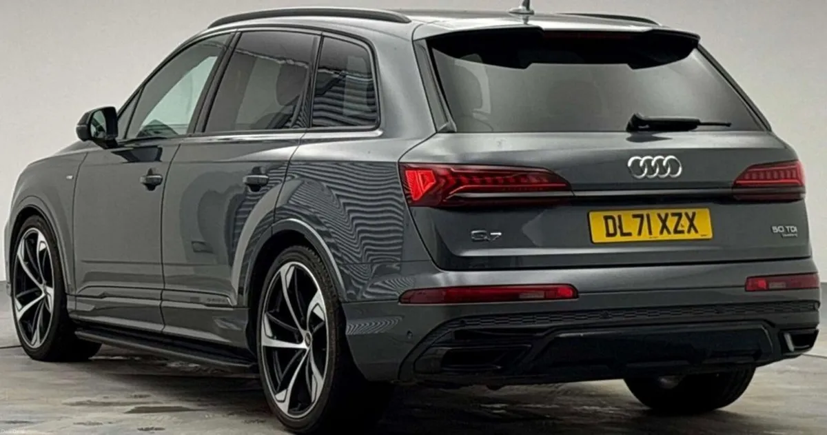 3.0 TDI V6 50 Black Edition SUV 5dr Diesel Tiptron - Image 3