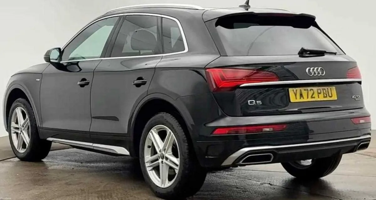 2.0 TDI 40 S line SUV 5dr Diesel S Tronic quattro - Image 3