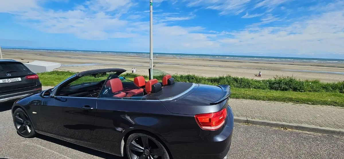 BMW 3-Series 2009 - Image 2