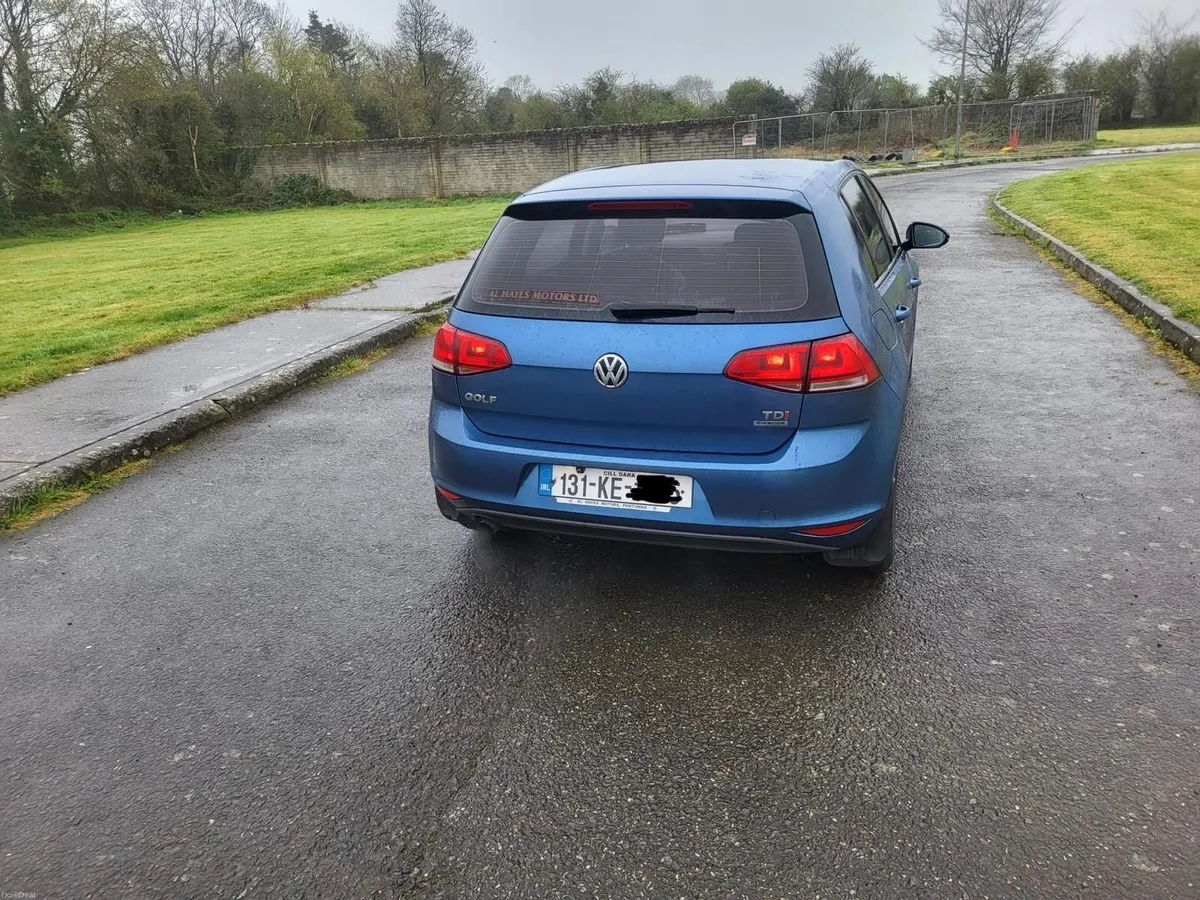 Volkswagen Golf 2013 1.6L TDI Highline - Image 4