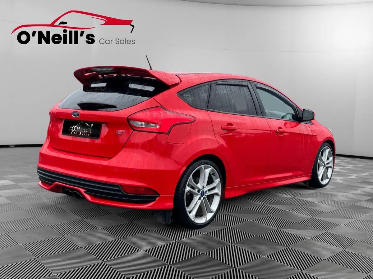 Ford Focus 2018 2.0 TDCI ST-2 185PS 5DR - Image 3