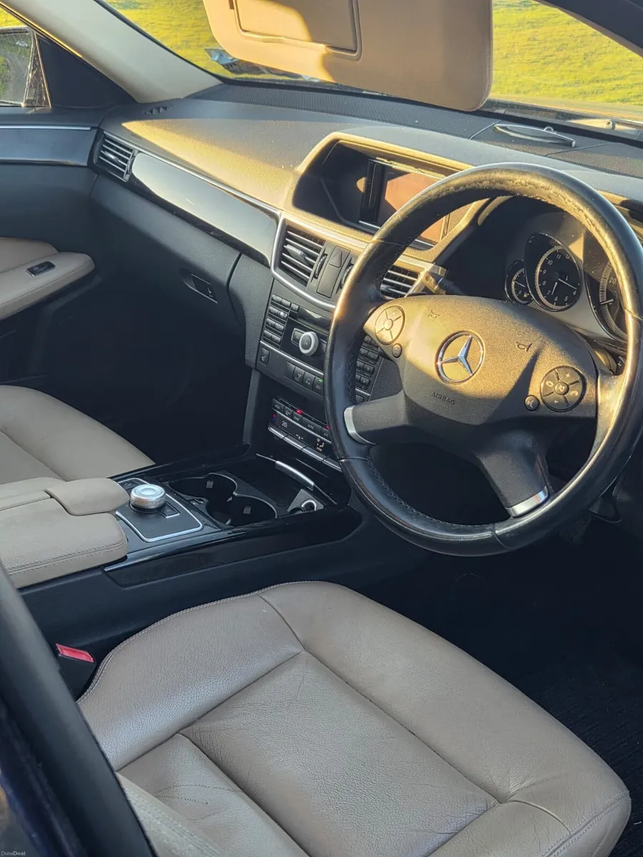 Automatic Mercedes E220 diesel NEW NCT 
145 000 mi - Image 4