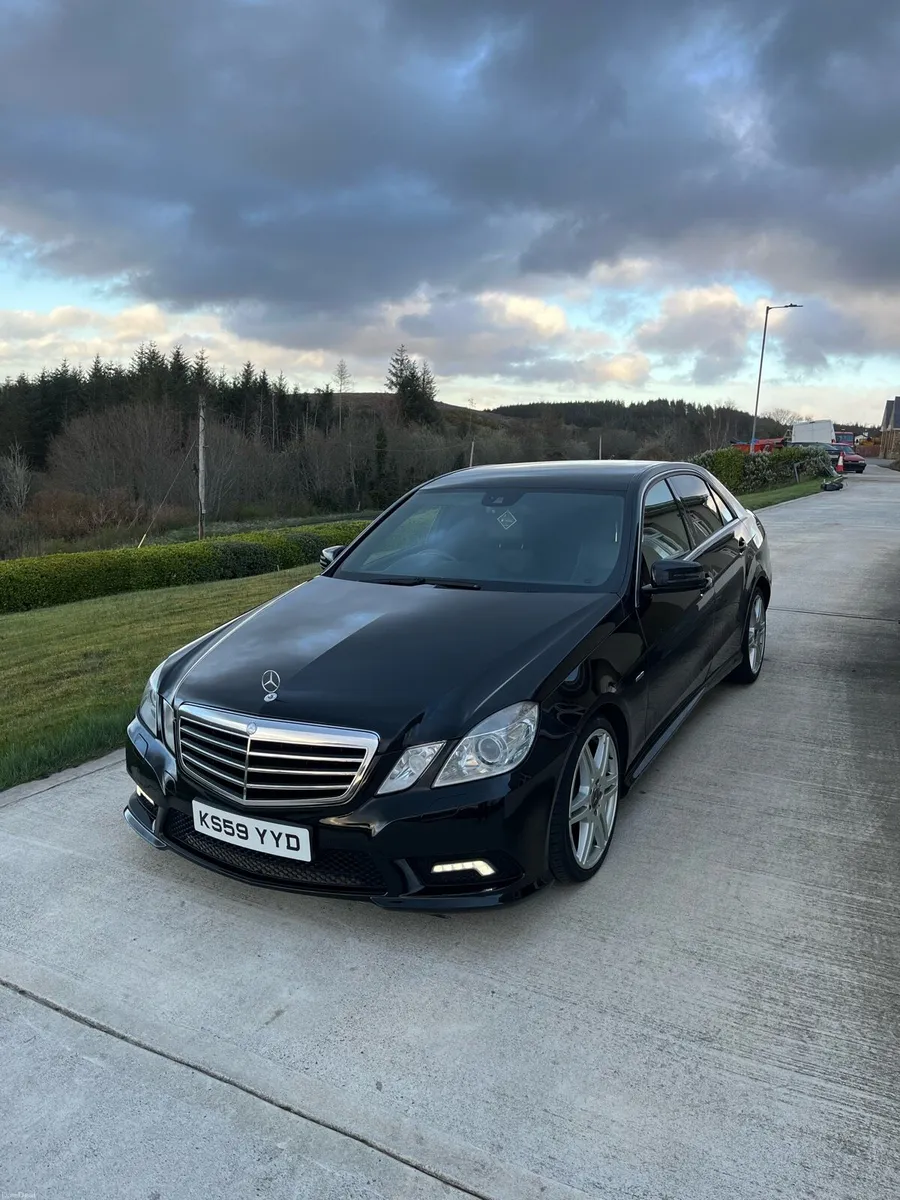 E250 Mercedes Benz - Image 3