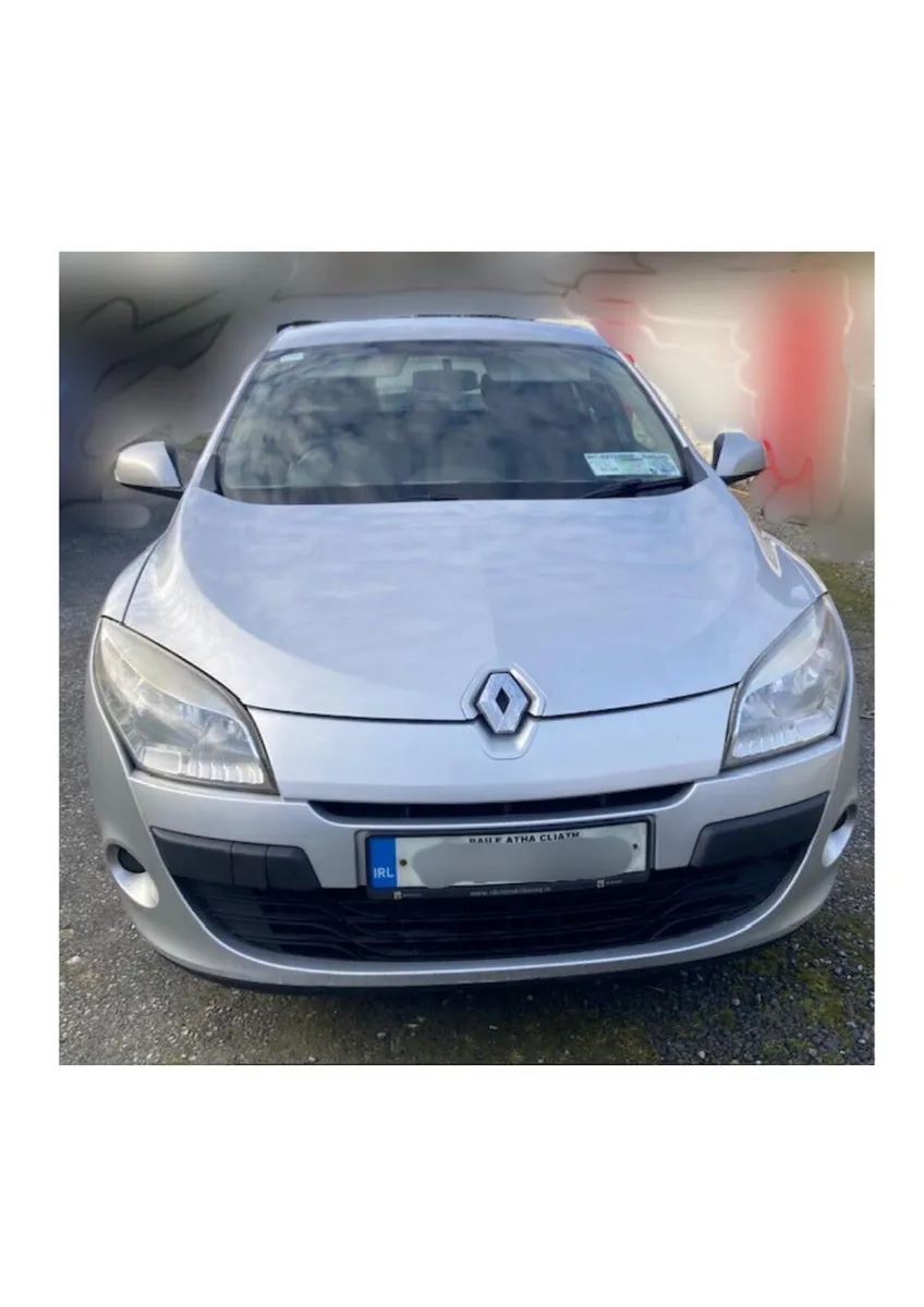 Renault Megane 2011 - Image 1