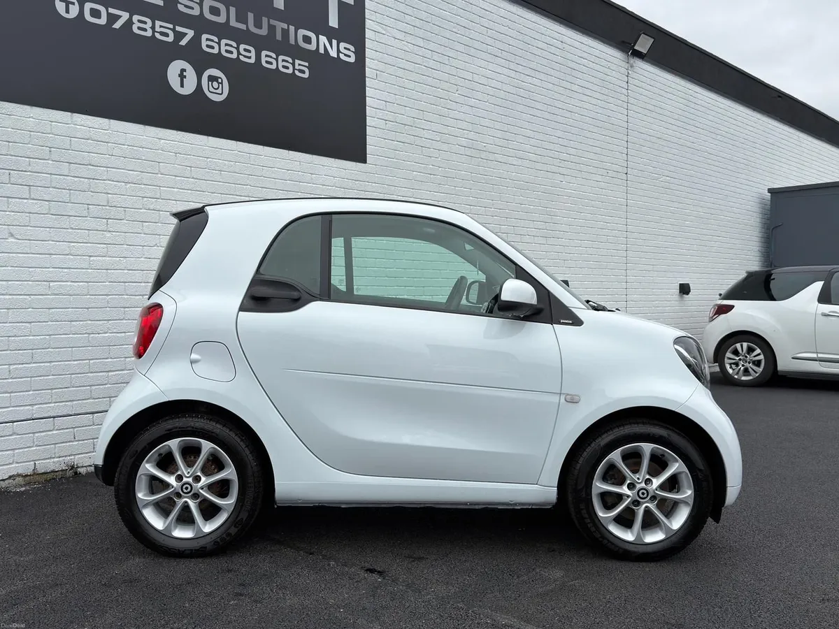 2018 Smart ForTwo 1.0 Passion - Image 2
