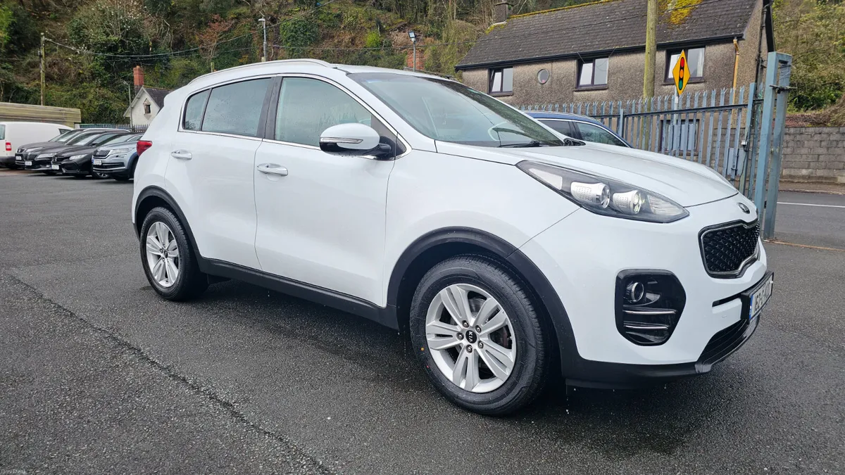 Kia Sportage 2016 1.7 EX ONLY 98000 KMS FSH - Image 2