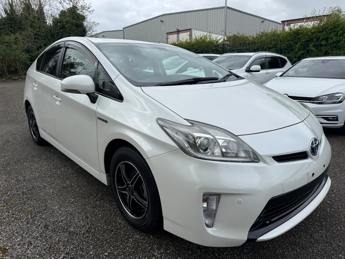 Toyota Prius 66.100km!!! - Image 1