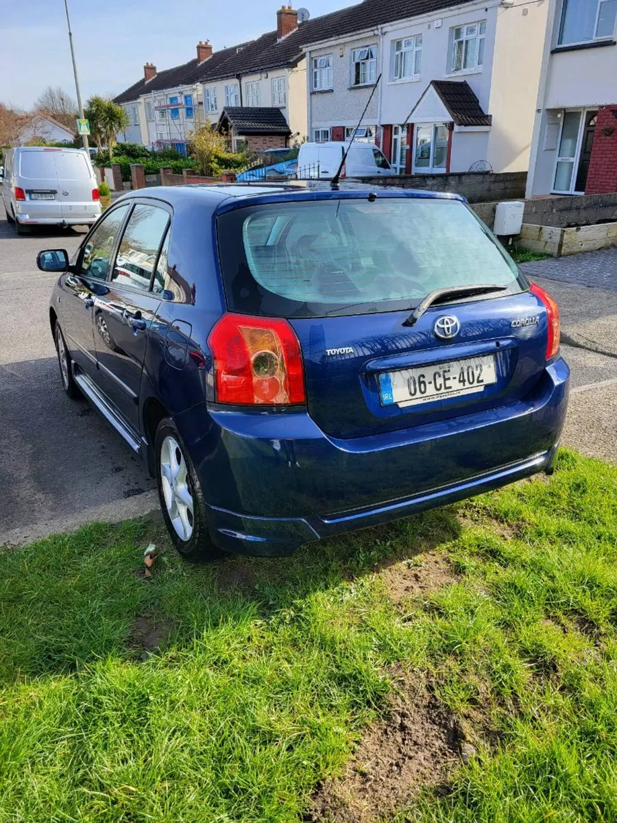 Toyota Corolla - Image 2