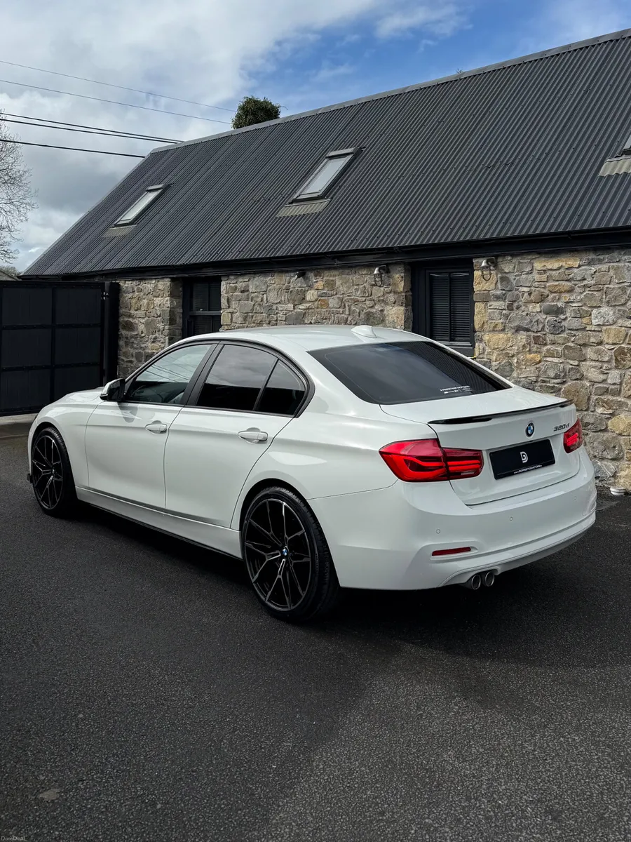 2017 BMW 3 SERIES 320D AUTO M PERFORMANCE - Image 4