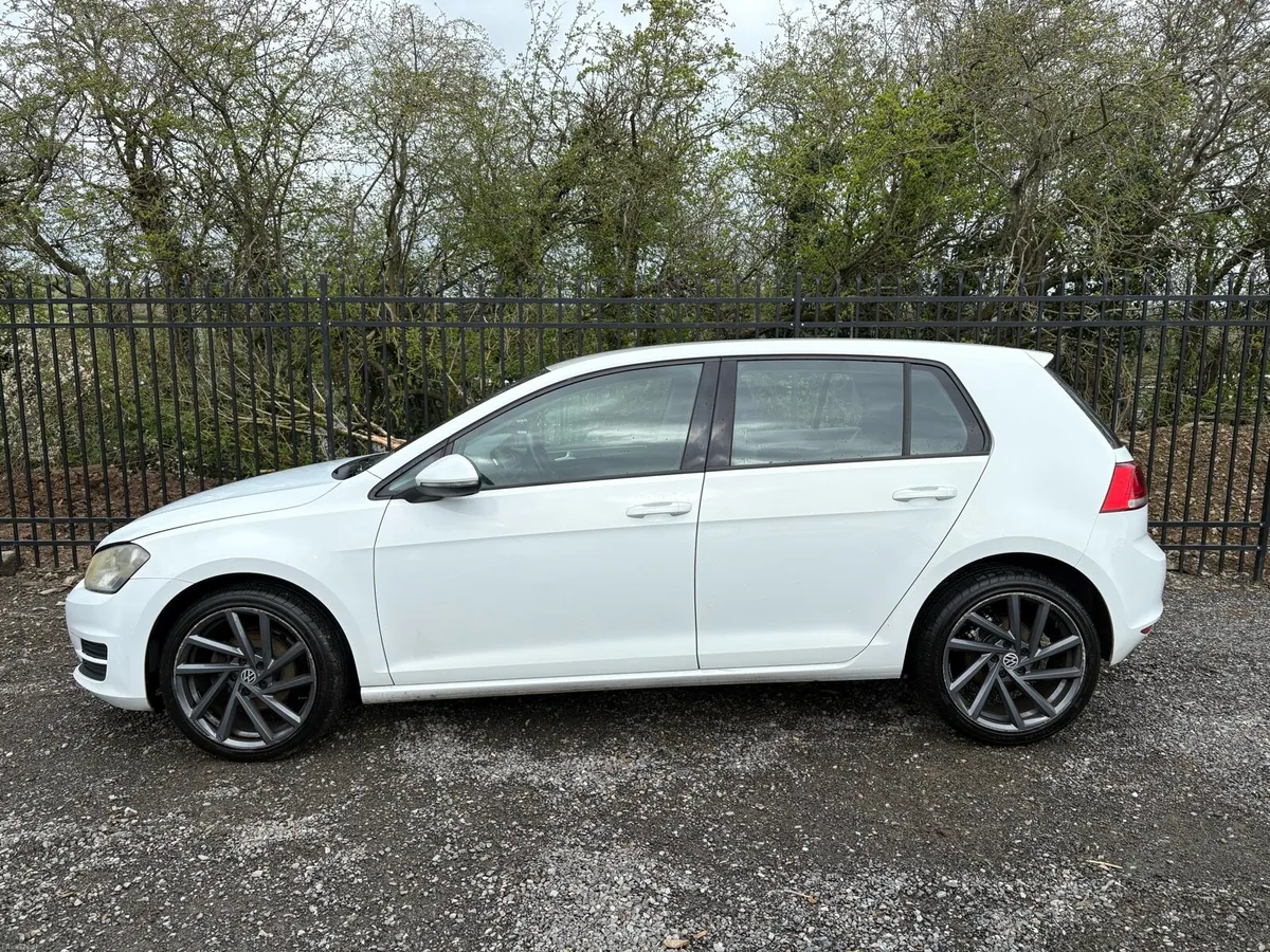Volkswagen Golf - Image 4