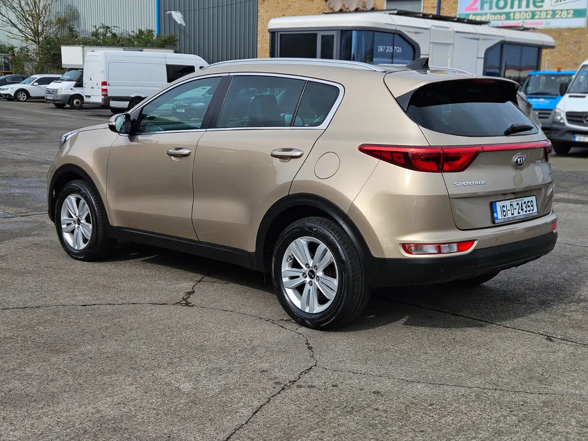 2016 Kia Sportage 1.7D EXS  Panoramic Roof - Image 4