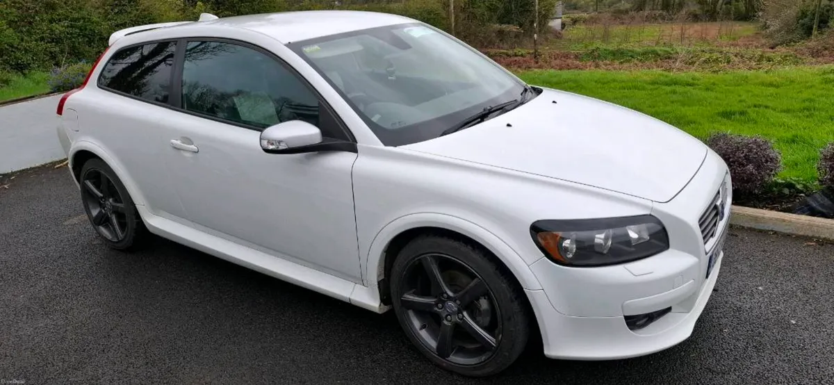 Volvo c30 2.0D R Design SE Sport - Image 1