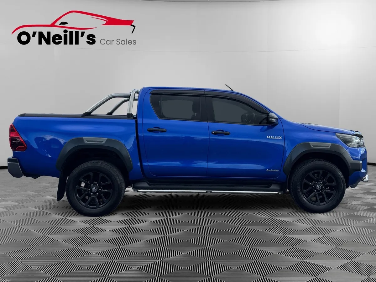 Toyota Hilux 2021 *NO VAT* 2.8 INVINCIBLE AUTO#367 - Image 2