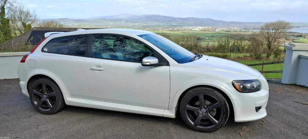 Volvo c30 2.0D R Design SE Sport - Image 4