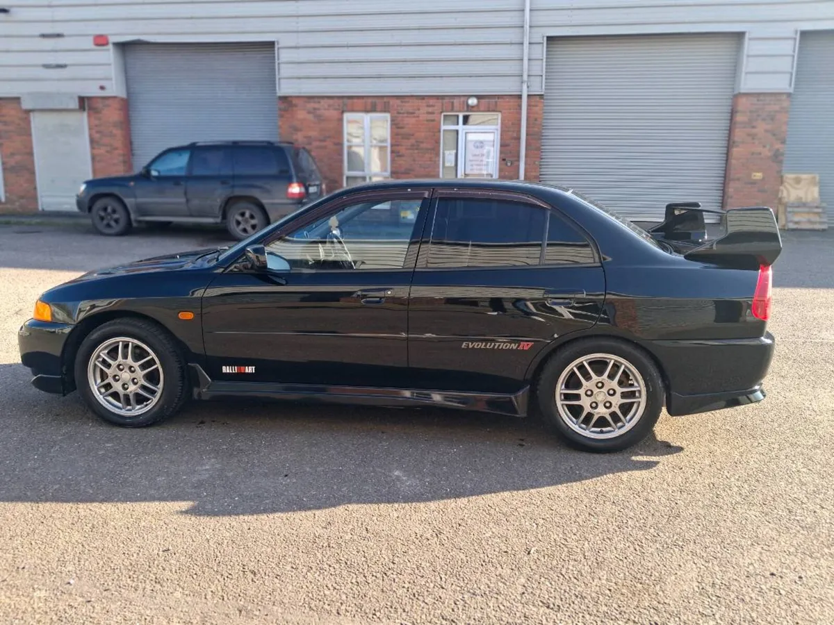 Mitsubishi evo 4 jdm - Image 2