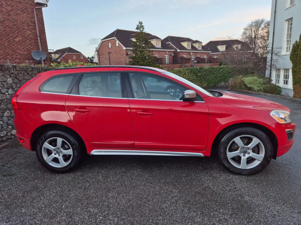 2011 Volvo XC60 R-Design | Fully Serviced & NCT’d - Image 3