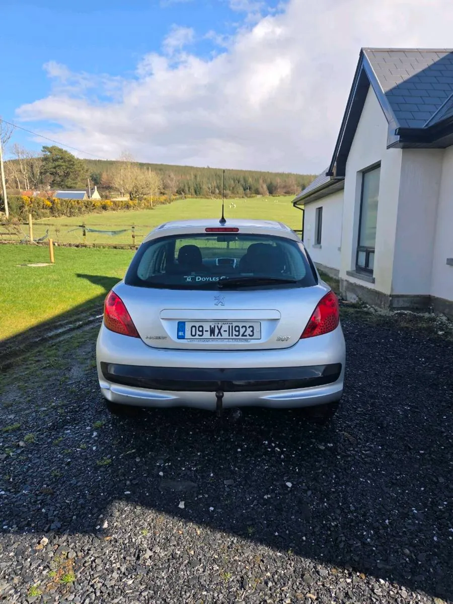 Peugeot 207 - Image 1