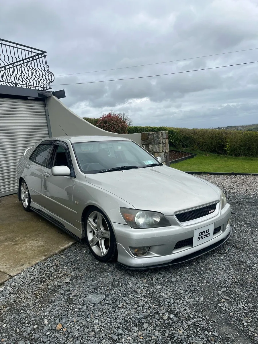 Altezza beams - Image 1