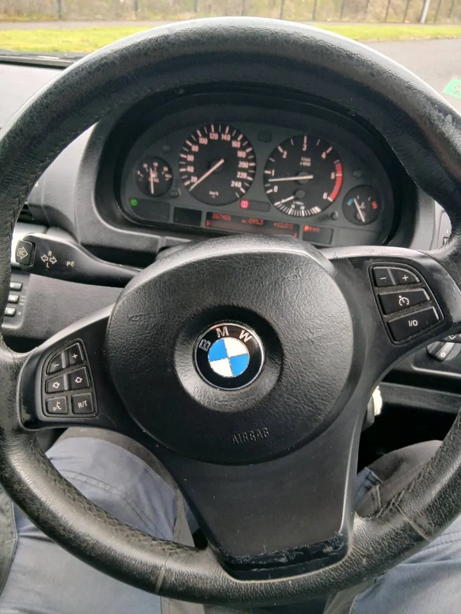 2005 BMW X5 - Image 3