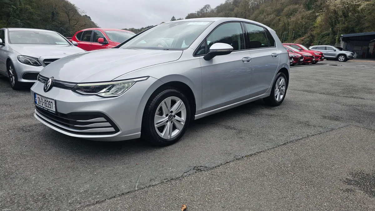 Volkswagen Golf 2021 1.0 eTSI 110HP  DSG MHEV - Image 1