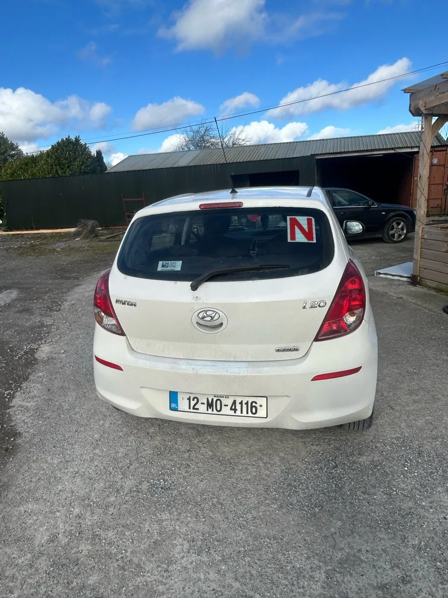 Hyaundi i20 - Image 4