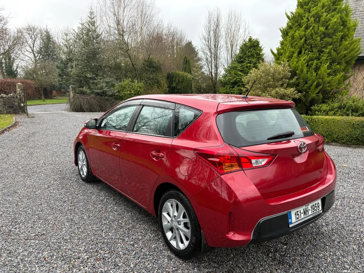 Toyota Auris 1.4L Diesel - Image 2