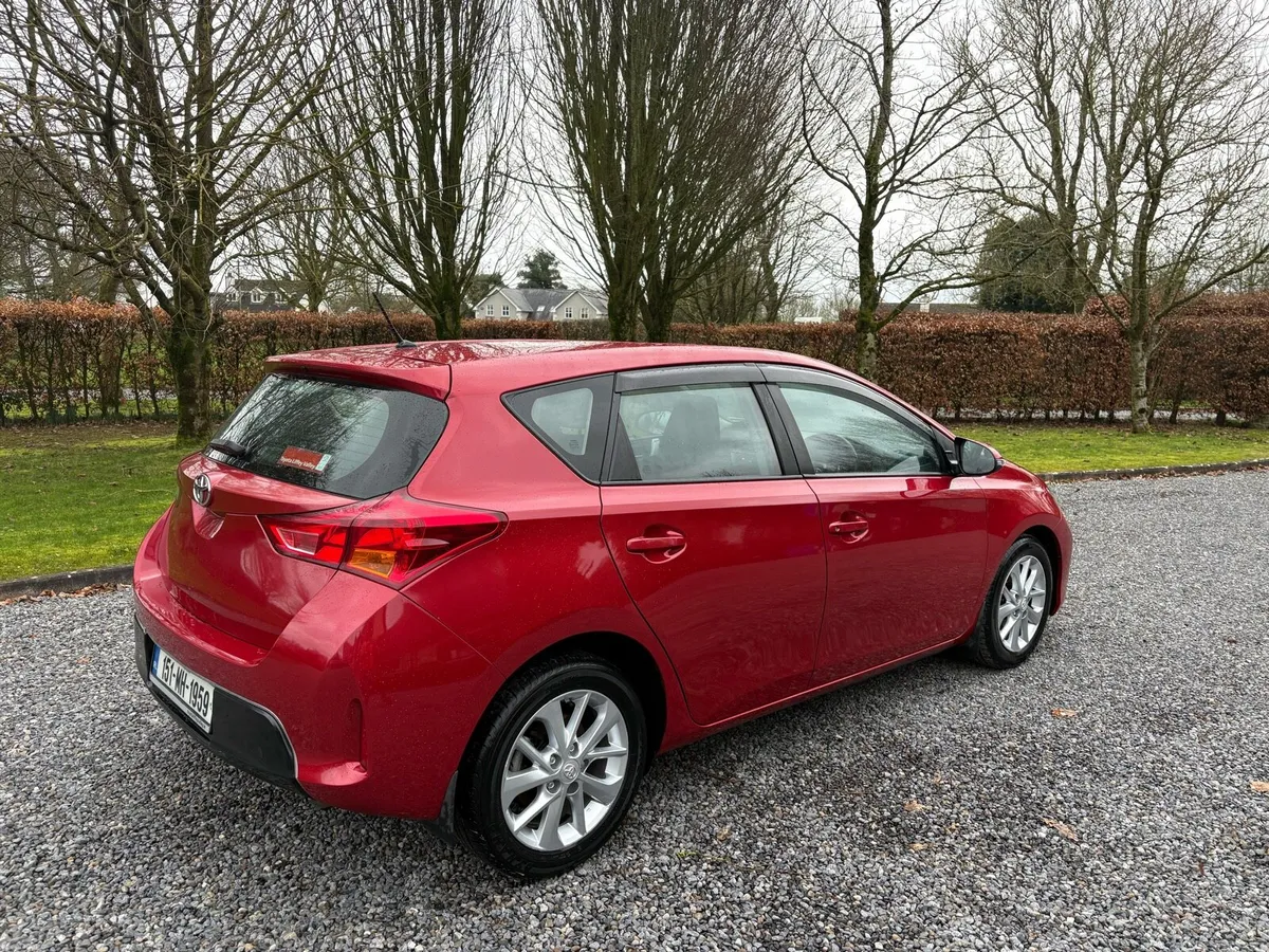Toyota Auris 1.4L Diesel - Image 6
