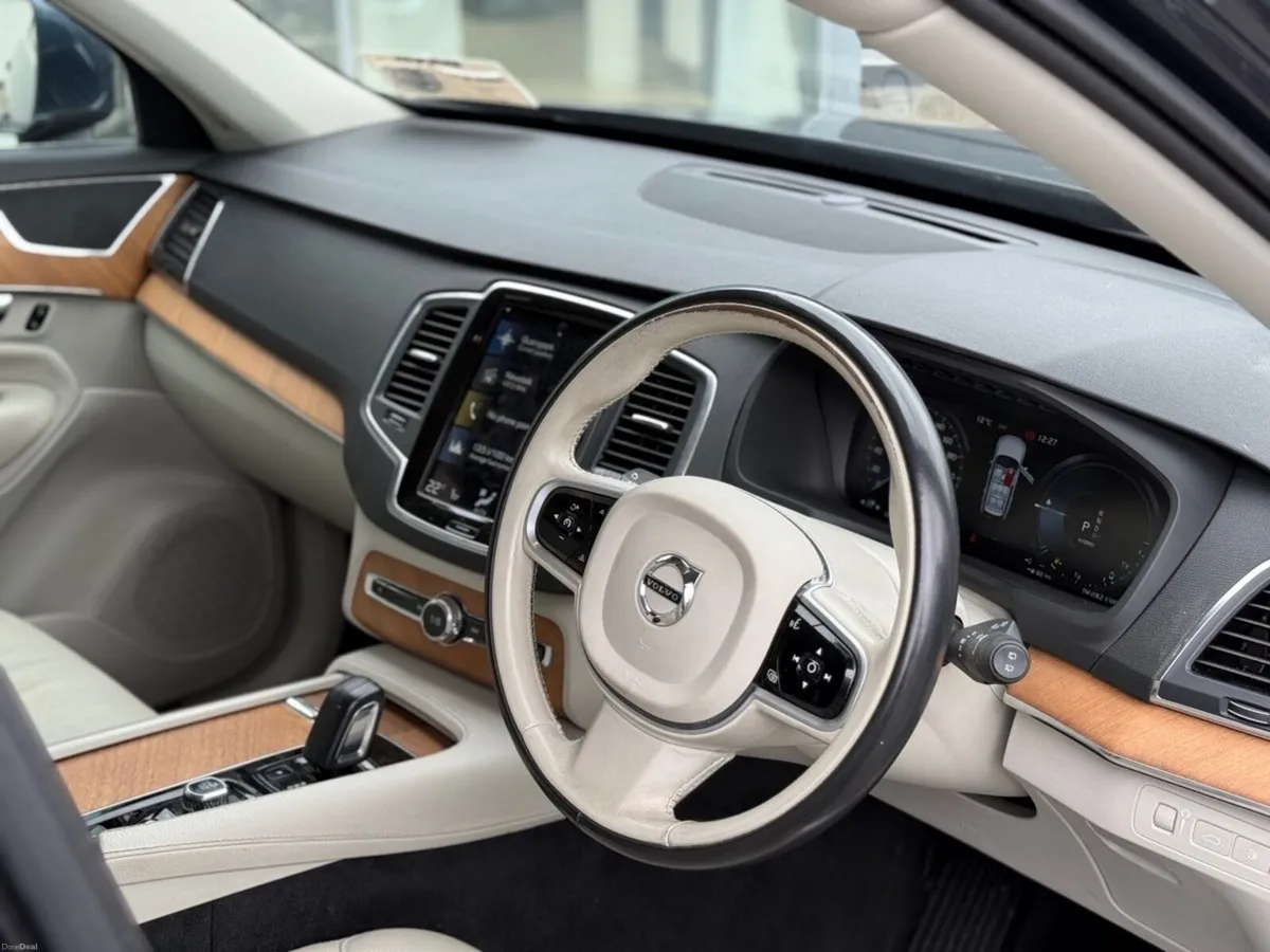 Volvo XC90 PHEV T8 (390hp) Inscription Exp AWD 7 S - Image 4