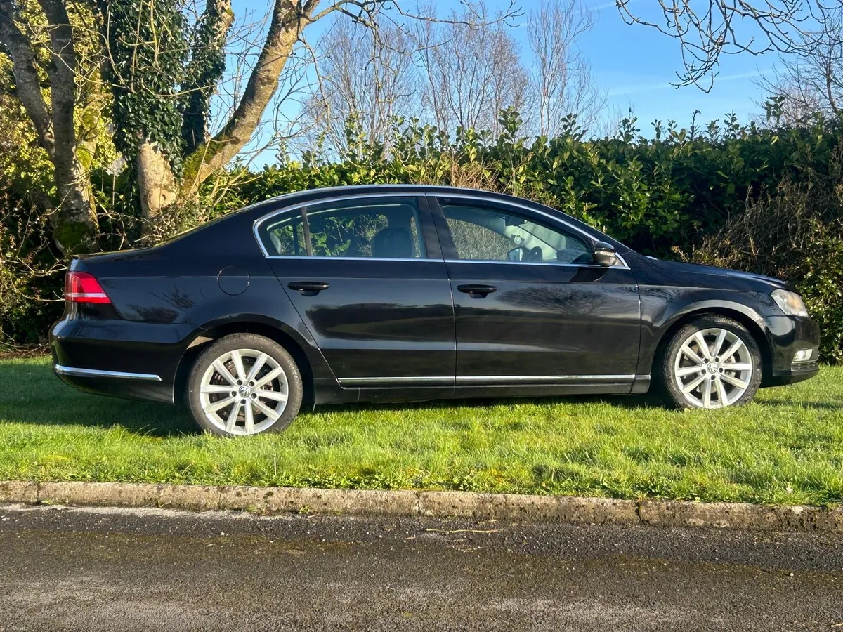 Passat 2.0TDI Executive - Image 2
