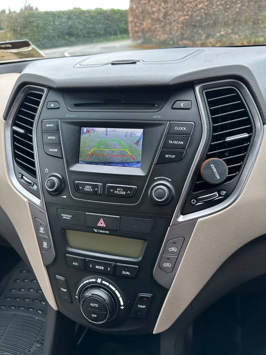 Hyundai Santa Fe four-wheel-drive new nct6/27 - Image 4