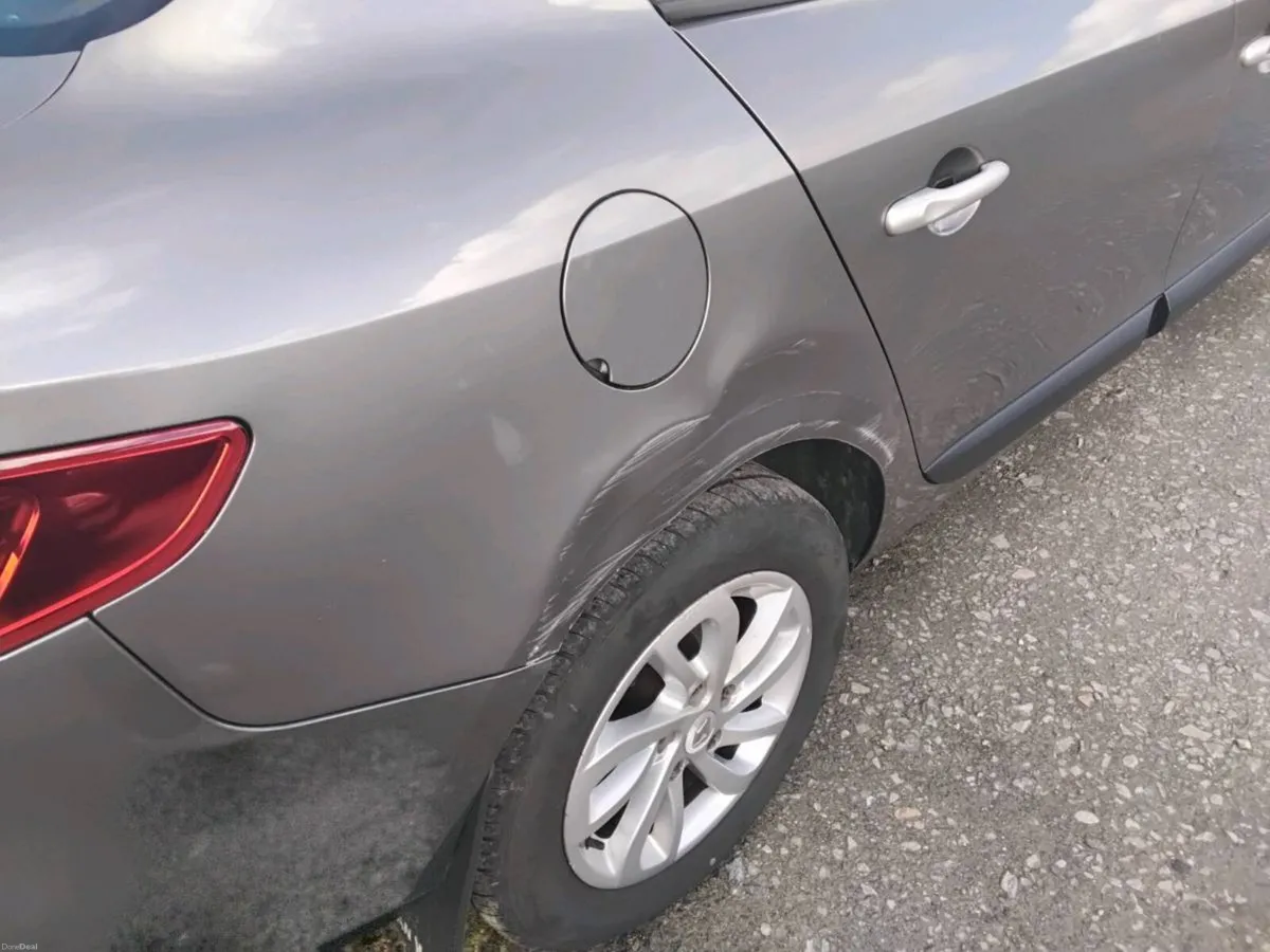 2013 Renault fluence nct and tax - Image 4