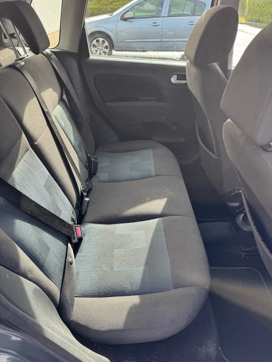 Ford Fiesta 2007, 1.2,  Low Miles, New NCT 02/27 - Image 3