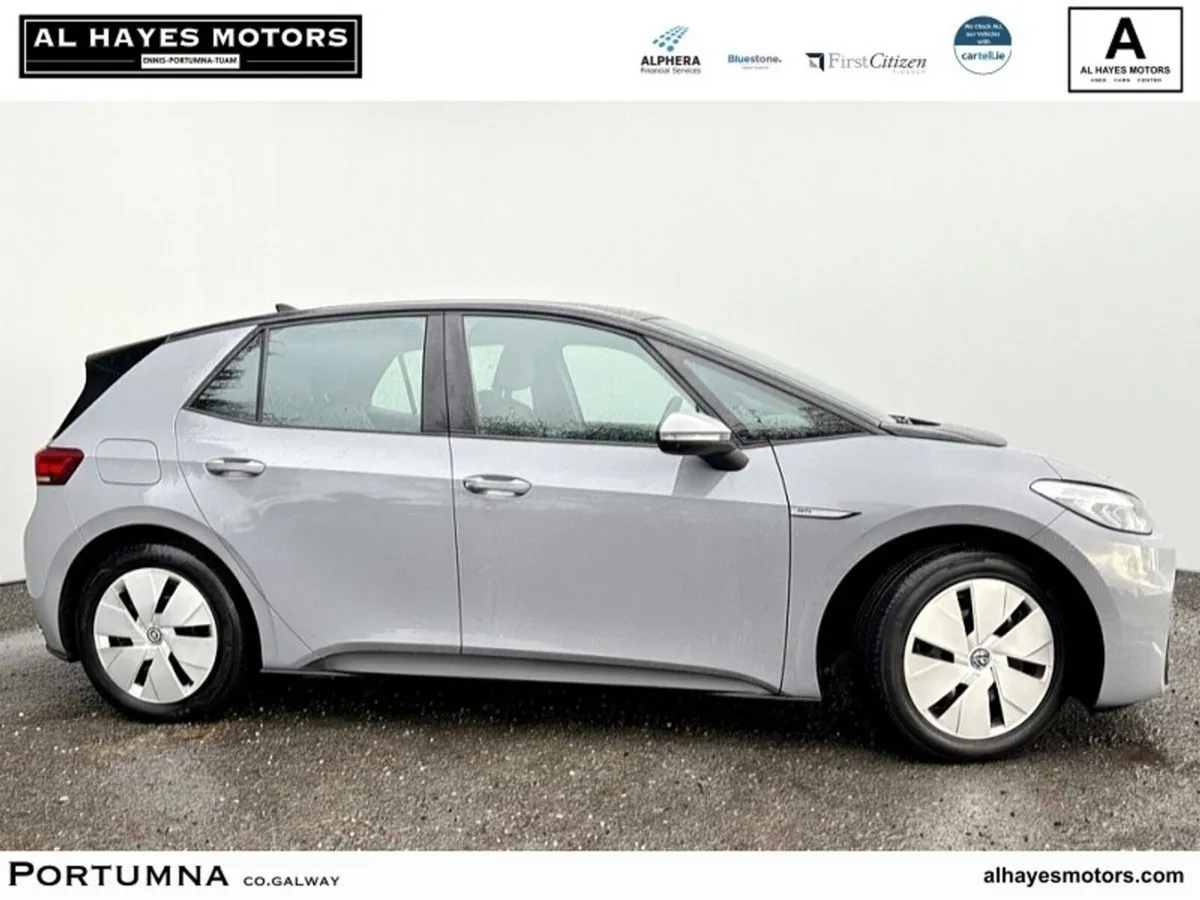 Volkswagen ID.3 SOLD SOLD Life 145HP 58kWh *TOWBAR - Image 3