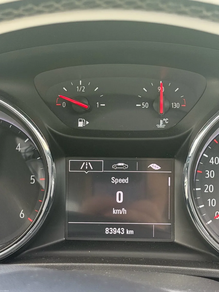 Opel Insignia Ecoboost 2018 - Image 2