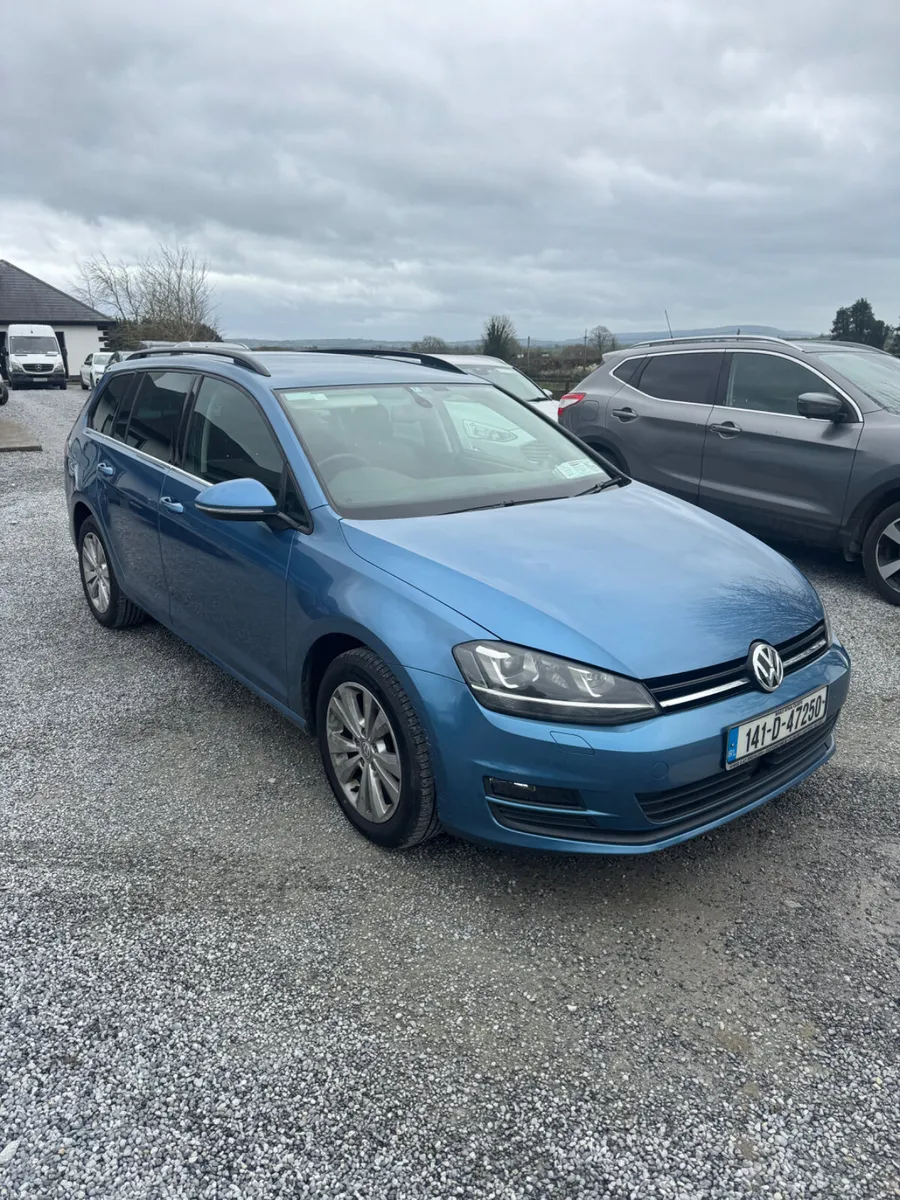 Volkswagen Golf 2014 automatic estate - Image 2
