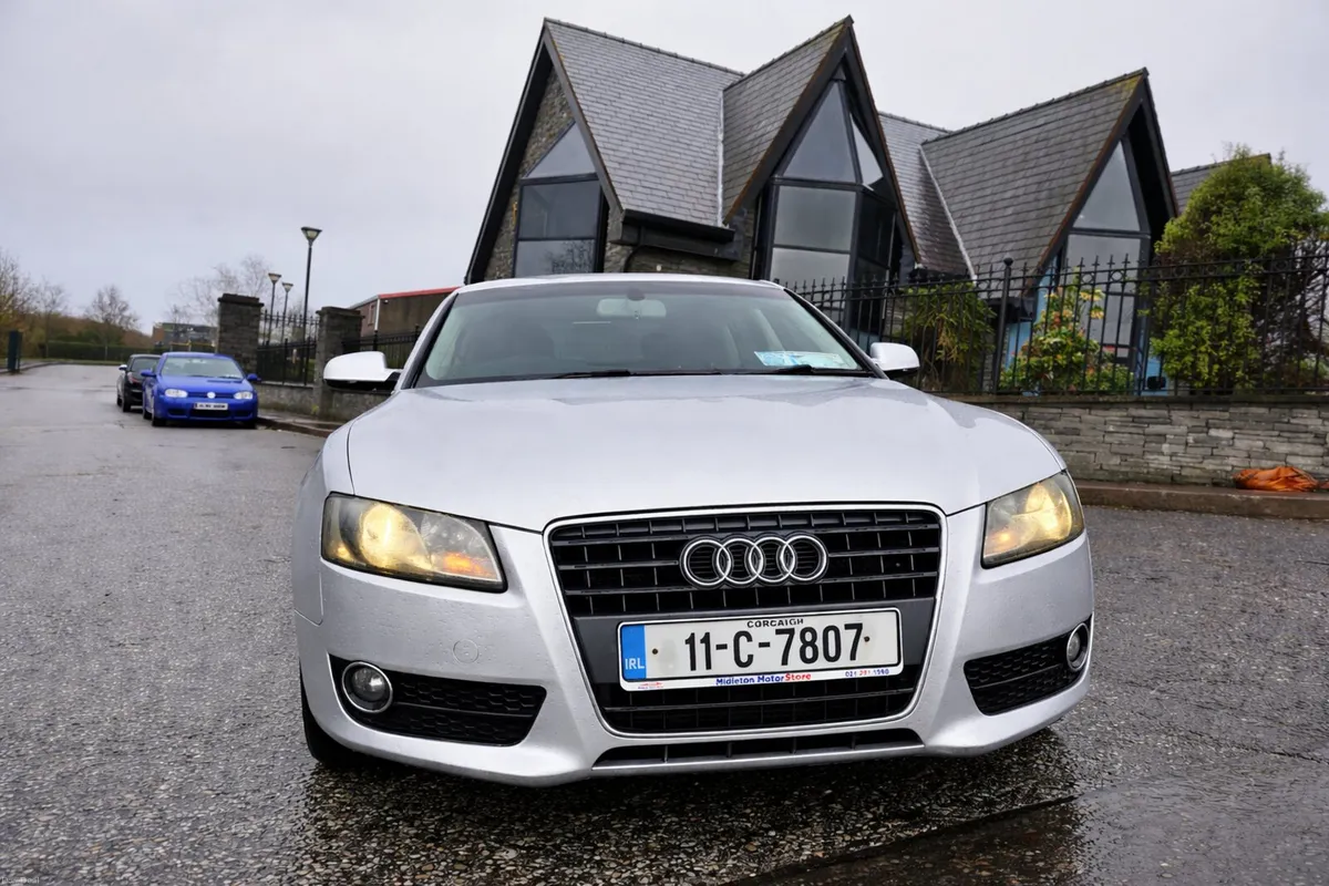 Audi a5 2011 - Image 1