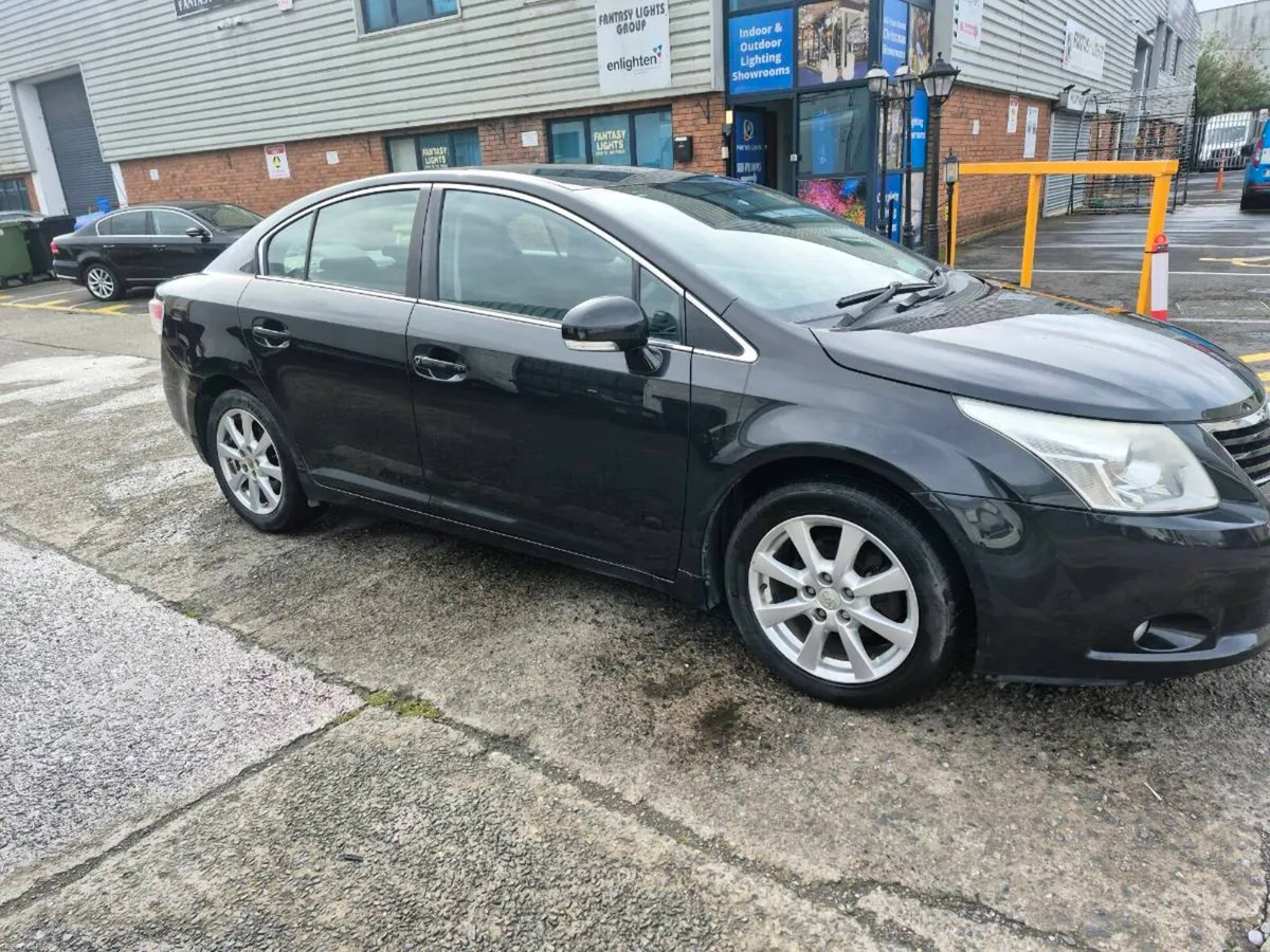 2010 toyota avensis - Image 4