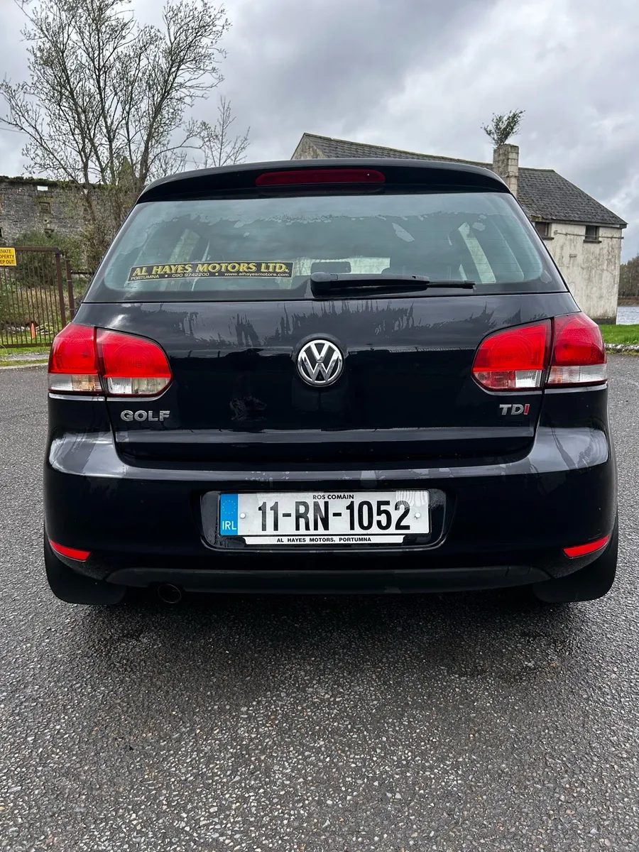 2011 Volkswagen Golf 1.6 TDI - Image 2