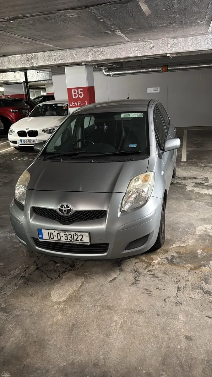 2010 Toyota Yaris - Image 1