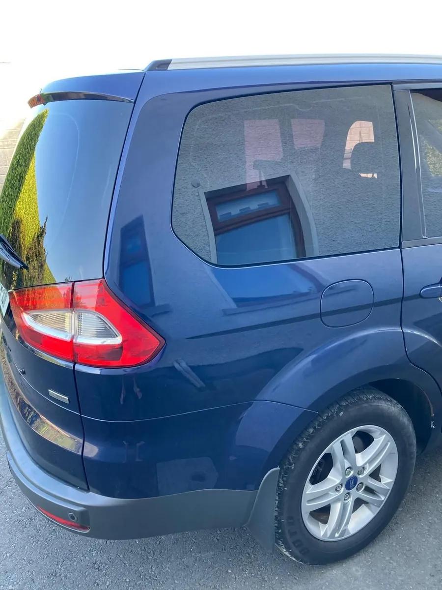 Ford Galaxy 2013 - Image 2