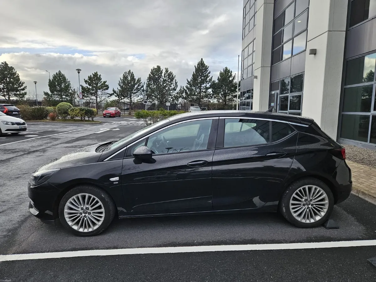 Opel Astra 2020 - Image 2