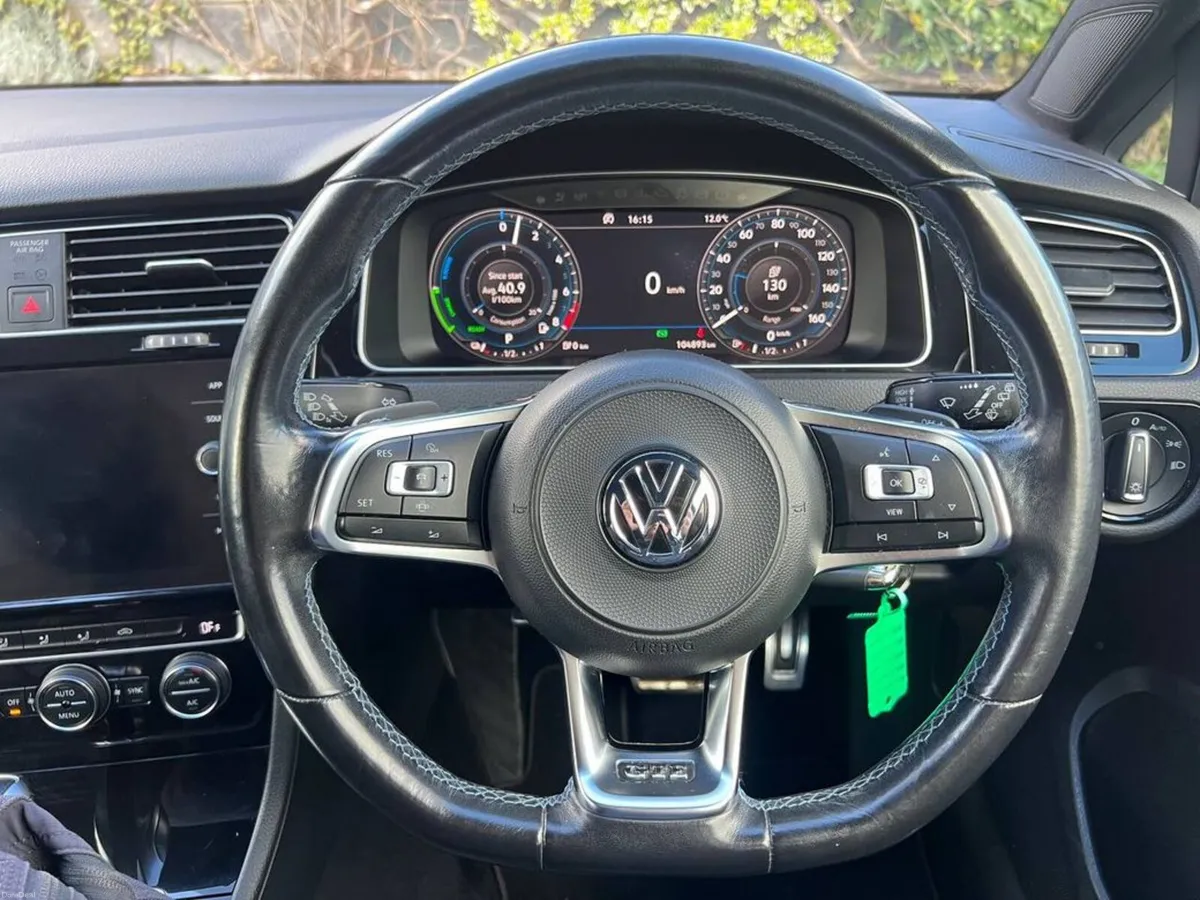 Volkswagen Golf GTE 1.4 HYBRID // 200 BHP // APPLE - Image 4