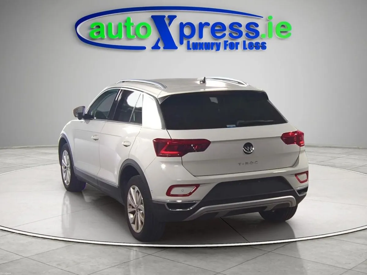 Volkswagen T-Roc 2.0 TDI STYLE, Ultra Low mileage - Image 3