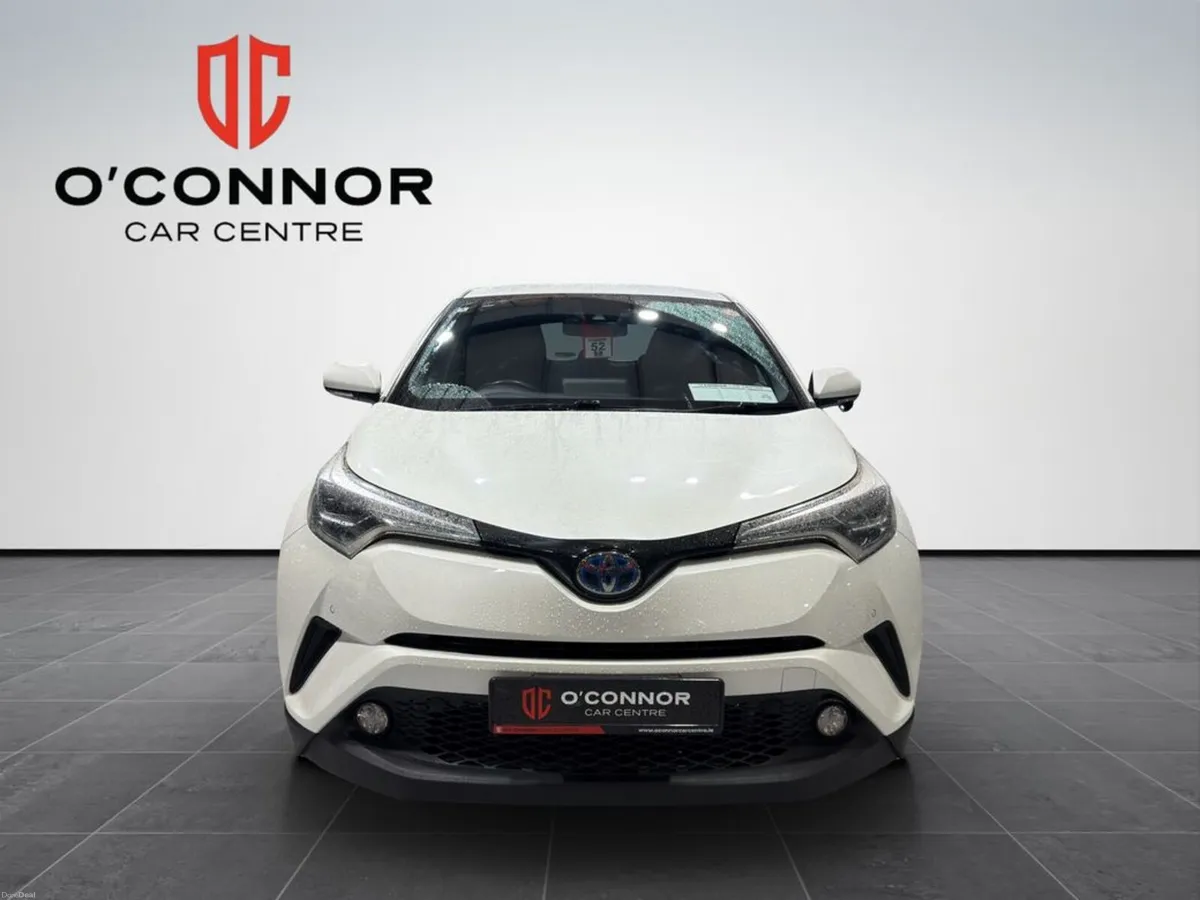 Toyota C-HR G SPEC 1.8 HYBRID AUTO - Image 4