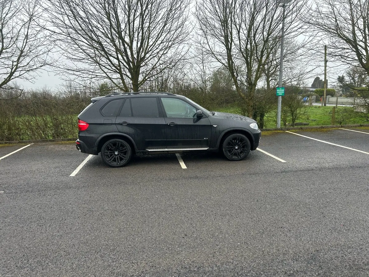 BMW x5 - Image 1