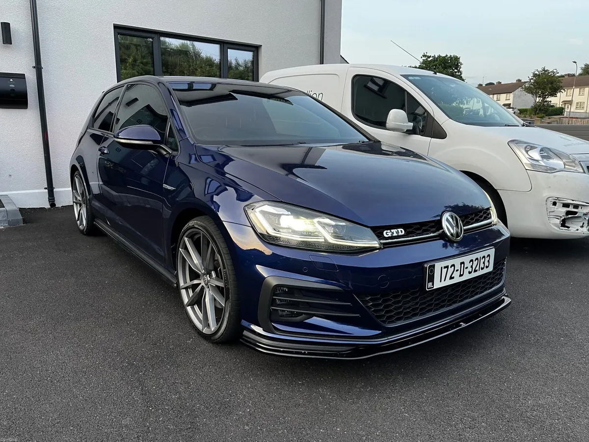2017 VOLKSWAGEN GOLF GTD 3dr - Image 1