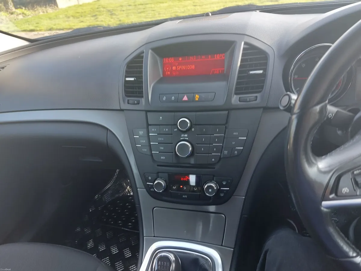 Opel Insignia 2011 - Image 2