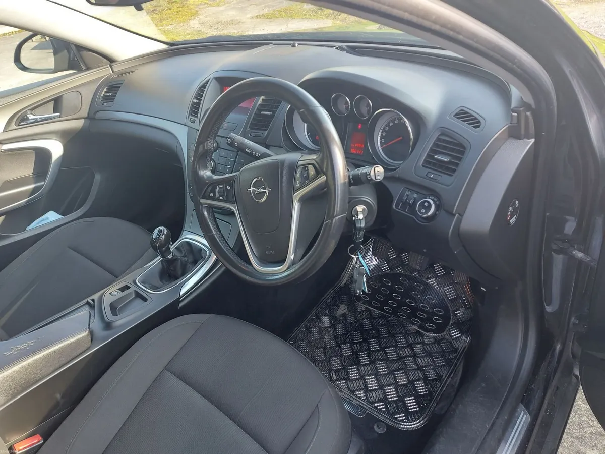 Opel Insignia 2011 - Image 4